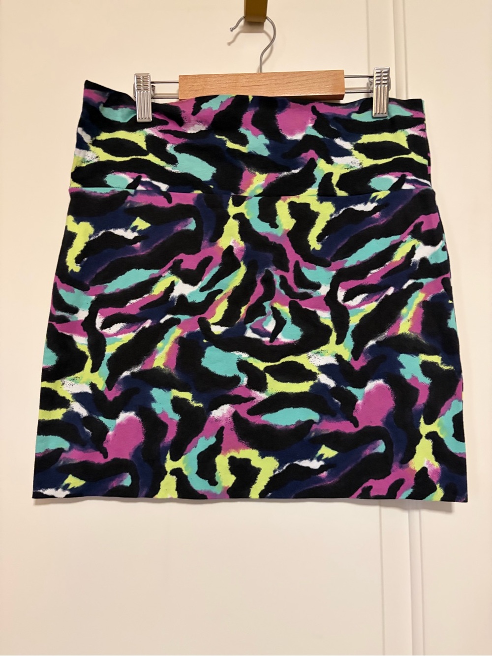 πVintage NWT Wet Seal Fitted Black Mini SkirtπNeon Abstract Printπ